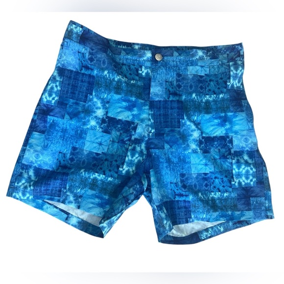 Peter Millar Crown Crafted Men’s Blue Patterned Print Board Shorts Size Medium - Picture 1 of 4